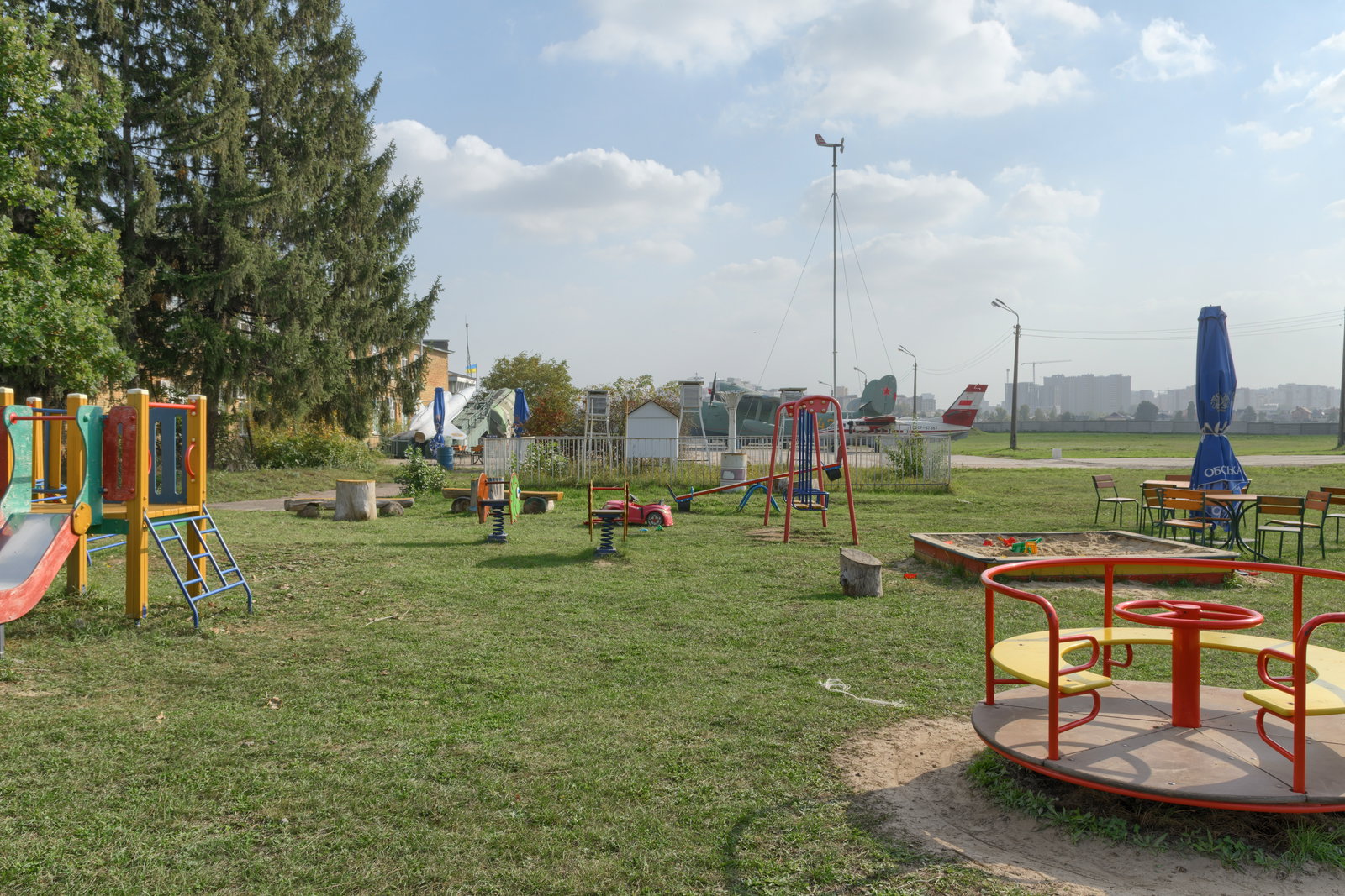 Air Museum Playground backplate