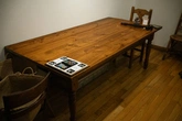 Coated Pine 02 - Context_01